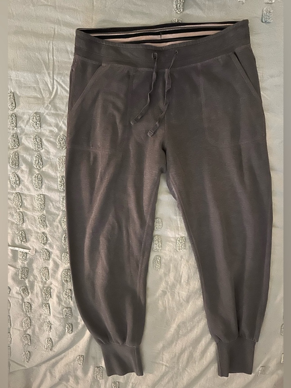 Patagonia “Worn Wear” Dark Charcoal Gray Outdoor Sweatpants